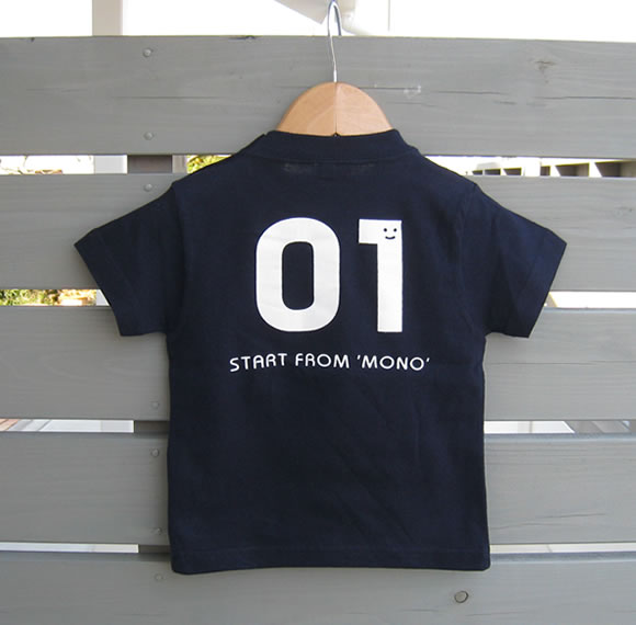 monomoni(モノモニ)|キッズTシャツ|にっこり笑顔のナンバリングが可愛い♪ユニフォーム風バックプリントTシャツ